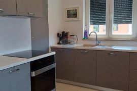 Pula, Štinjan, komforan stan u novogradnji, Pula, Apartamento