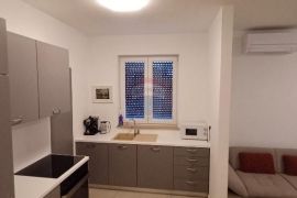 Pula, Štinjan, komforan stan u novogradnji, Pula, Apartamento