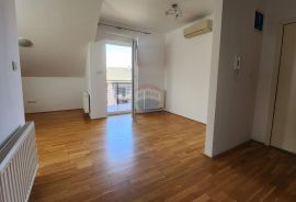 Stan Dugo Selo centar, DB + 2SS, lođa, Dugo Selo, Apartamento