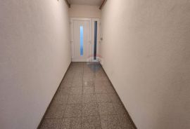 Stan Dugo Selo centar, DB + 2SS, lođa, Dugo Selo, Apartamento