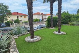 Crikvenica-prekrasan dvosoban stan u održavanoj zgradi – 1. kat - 100m do mora - 65m2, Crikvenica, Appartment