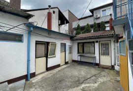 Zagreb, Trešnjevka, kuća u mirnoj ulici sa garažom, Trešnjevka - Sjever, Famiglia