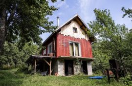 Gorski kotar, Gornji Šajn - nešto sasvim drugačije na osami, Brod Moravice, Дом