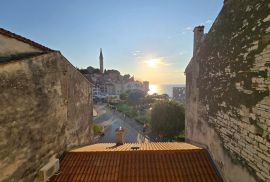 Rovinj,savršeni stan s terasom i otvorenim pogledom na more, Rovinj, Kвартира