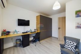 Istra, Vodnjan, zgodni stan u prizemlju sa dvorištem, Vodnjan, Apartamento