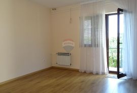 Kastav - prizemlje sa okućnicom, Kastav, Apartamento