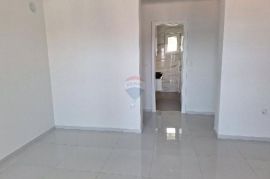 Crikvenica- novogradnja 3S+DB 400m od mora, Crikvenica, Appartement