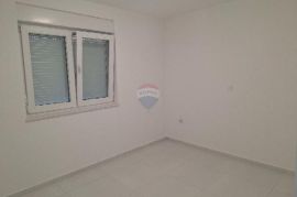 Crikvenica- novogradnja 3S+DB 400m od mora, Crikvenica, Apartamento