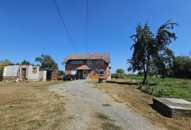 Rugvica, Preseka Oborovska, kuća 200 m2 s velikom okućnicom, Rugvica, Famiglia