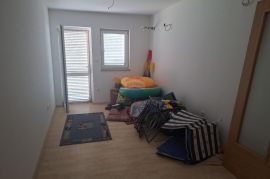 Selce- prizemlje 46.25m2 sa okućnicom i parkingom, Crikvenica, Appartment