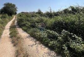 Istra, Poreč, okolica - građevinsko zemljište na rubu manjeg naselja, Sveti Lovreč, Земля