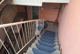 Crikvenica, Selce- kuća u centru 2 red do mora, Crikvenica, Maison