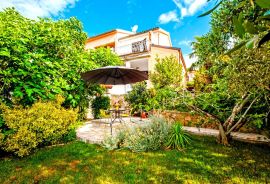 Rovinj,velika obiteljska kuća sa apartmanima,Lamanova, Rovinj, Casa