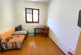 Rovinj,stari grad,odličan dvoetažni stan s posebnim ulazom-50m2, Rovinj, Wohnung