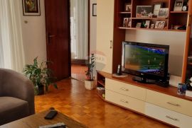 Istra, Stoja stan 81m2, Pula, Appartment