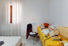 Rovinj,2 stana,60m2+30m2,Lamanova,parking, Rovinj, Kвартира