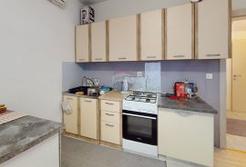 Rovinj,2 stana,60m2+30m2,Lamanova,parking, Rovinj, Kвартира