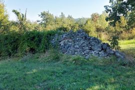 GRAČIŠĆE, okolica - stara kamena kuća sa 6880 m2 dvorišta, Gračišće, House