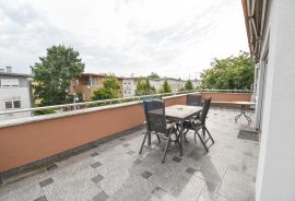 Sveta Nedelja, Hoto Ville, trosoban penthouse, Sveta Nedelja, Kвартира