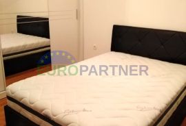 Komforan 3-sobni stan s DB i velikom zatvorenom terasom, 120 m2, prodaja, Split, Διαμέρισμα