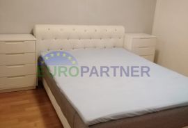 Komforan 3-sobni stan s DB i velikom zatvorenom terasom, 120 m2, prodaja, Split, Kвартира