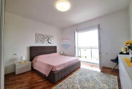 OPATIJA,CENTAR- stan, parking, okućnica, balkon, pogled na more, Opatija, Apartamento