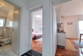 OPATIJA,CENTAR- stan, parking, okućnica, balkon, pogled na more, Opatija, Apartamento