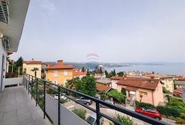 OPATIJA,CENTAR- stan, parking, okućnica, balkon, pogled na more, Opatija, Appartement