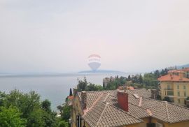 OPATIJA- stan s terasom, pogled na more, blizu plaže, Opatija, Διαμέρισμα