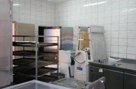 Selce- poslovni prostor u centru, Crikvenica, Propiedad comercial