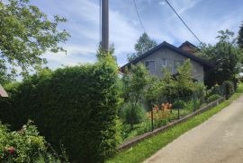 Generalski Stol, kuća novogradnja do rijeke Mrežnice, Generalski Stol, House