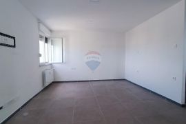 Rijeka, Gornja Vežica - Stan 2S+DB adaptiran, Rijeka, Appartment