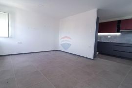 Rijeka, Gornja Vežica - Stan 2S+DB adaptiran, Rijeka, Flat