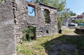 Dražice - starina za adaptaciju, Jelenje, House