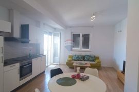 Rovinj, novogradnja, prekrasan stan za najam 1500+PDV - od 1.9.2024, Rovinj, Appartment