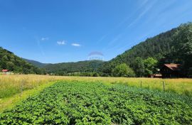 Gorski kotar, Blaževci - lijepa uređena kuća sa okućnicom udaljena 50 m od rijeke Kupe, Vrbovsko, Casa