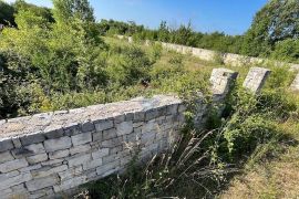 Savičenta okolica,  građevinsko i poljoprivredno zemljište 1594 m2, Vodnjan, Land