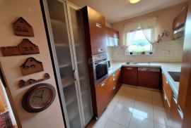 KASTAV - trosobni stan na drugom katu, Kastav, Apartamento