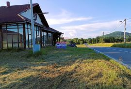 Karlovačka županija , Josipdol - kuća sa poslovnim prostorom, Josipdol, Haus