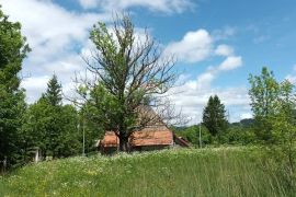 Gorski kotar, Lič - Građevinsko zemljište s ruševinom, 2600 m2, Fužine, Zemljište