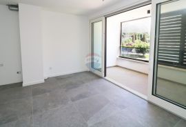 POREČ- stan s garažom u centru, Poreč, Apartamento