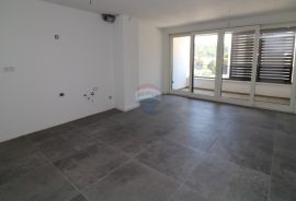 POREČ- stan s garažom u centru, Poreč, Apartamento