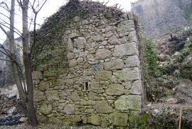 Moščenička draga, Sveti Anton, ruševine na 1652 m2, Mošćenička Draga, Σπίτι