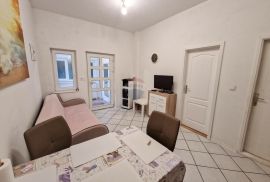 Rovinj - stan s dvije spavaće sobe i garažom, Rovinj, Flat