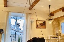 Rovinj,2.red do mora-renovirani stan s pogledom na more, Rovinj, Apartamento