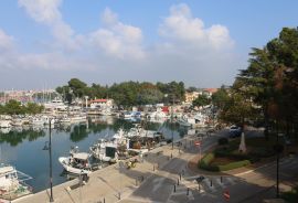 Novigrad centar, stan 73 m2 prvi red do mora, Novigrad, Stan