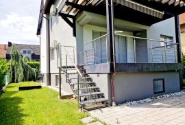 Maksimir, Laščina | Moderna Obiteljska Vila, 395m2, kompletno renovirana, Maksimir, House