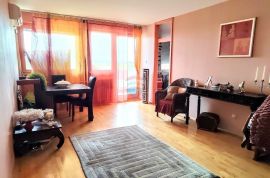 Zagreb; Travno dvosobni stan odličnog rasporeda 64 m2, Novi Zagreb - Istok, Appartment