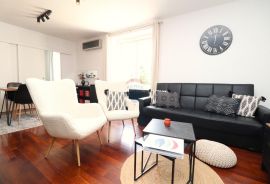 Zagreb, Preradovićeva, uređeni stan + parking + neuređeni studio, 95m2, Donji Grad, Wohnung