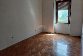 Istra, Pula stan u centru za adaptaciju 72,90 m2, Pula, Appartment